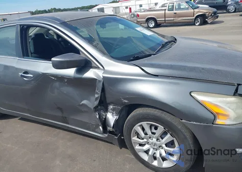2015 Nissan Altima 2.5 S from USA, damaged, VIN 1N4AL3AP4FN371544